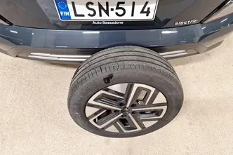 Hyundai Kona, 100 kW, electric, automatic, front-wheel drive
