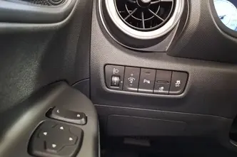 Hyundai Kona, 100 kW, electric, automatic, front-wheel drive
