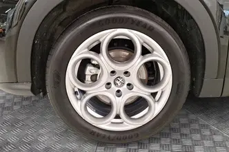 Alfa Romeo Tonale, 1.5, 96 kW, hübriid, automaat, esivedu
