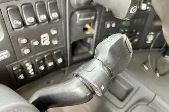 Scania P360, 264 kW, дизель, автомат