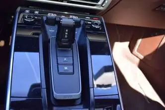 Porsche 911, 3.7, 478 kW, bensiin, automaat, nelikvedu