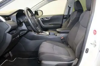 Toyota RAV4, 2.5, 131 kW, гибрид, автомат, передний привод