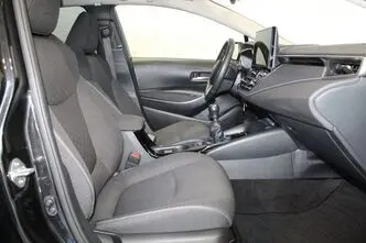 Toyota Corolla, 1.5, 92 kW, petrol, manual, front-wheel drive