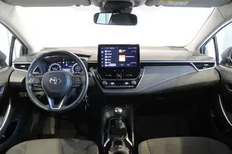Toyota Corolla, 1.5, 92 kW, petrol, manual, front-wheel drive
