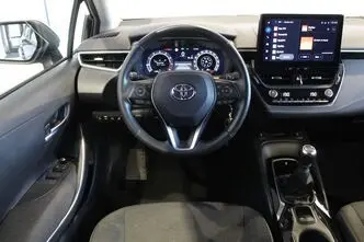 Toyota Corolla, 1.5, 92 kW, petrol, manual, front-wheel drive