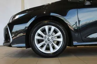 Toyota Corolla, 1.5, 92 kW, petrol, manual, front-wheel drive