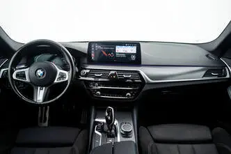 BMW 520, 2.0, 140 kW, дизель, автомат, полный привод