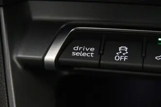 Audi Q3, 1.4, 110 kW, pistikhübriid, automaat, esivedu