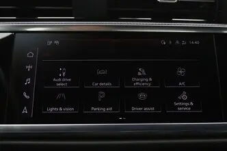 Audi Q3, 1.4, 110 kW, pistikhübriid, automaat, esivedu