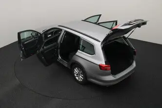 Volkswagen Passat, 1.6, 88 kW, diisel, automaat, esivedu