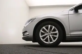 Volkswagen Passat, 1.6, 88 kW, diisel, automaat, esivedu