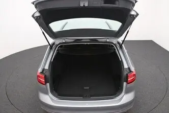 Volkswagen Passat, 1.6, 88 kW, diisel, automaat, esivedu