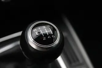 Audi A4, 1.8, 125 kW, бензин, механическая, передний привод