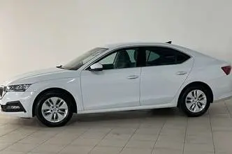 Škoda Octavia, 1.0, 81 kW, гибрид, автомат, передний привод