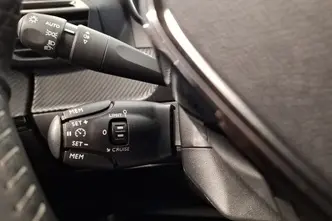 Peugeot 2008, 100 kW, электричество, автомат, передний привод