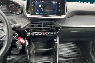 Peugeot 208, 1.2, 74 kW, bensiin, automaat, esivedu