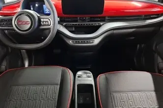 Fiat 500e, 87 kW, elekter, automaat, esivedu
