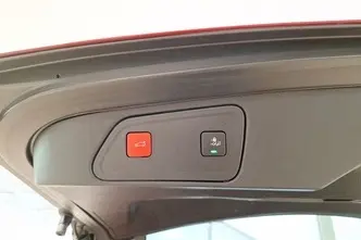 Peugeot 3008, 1.6, 133 kW, pistikhübriid, automaat, esivedu