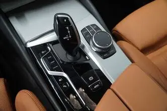 BMW 530, 2.0, 135 kW, pistikhübriid, automaat, nelikvedu