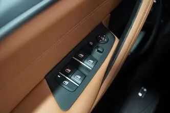 BMW 530, 2.0, 135 kW, pistikhübriid, automaat, nelikvedu