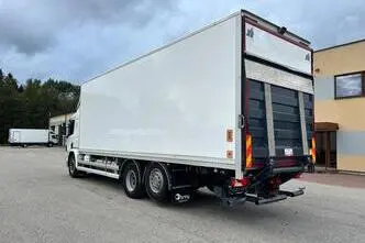 Scania P450, 331 kW, дизель, автомат