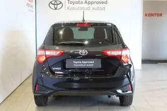 Toyota Yaris, 1.5, 82 kW, petrol, manual, front-wheel drive