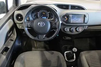 Toyota Yaris, 1.5, 82 kW, petrol, manual, front-wheel drive