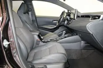 Toyota Corolla, 1.2, 85 kW, бензин, автомат, передний привод