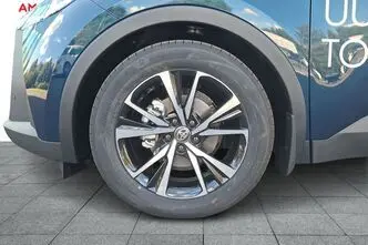 Toyota C-HR, 1.8, 72 kW, hybrid, automatic, front-wheel drive