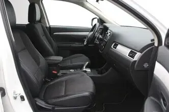 Mitsubishi Outlander, 2.0, 89 kW, pistikhübriid, automaat, nelikvedu