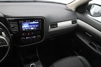Mitsubishi Outlander, 2.0, 89 kW, pistikhübriid, automaat, nelikvedu