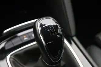 Opel Insignia, 1.5, 90 kW, diesel, manual, front-wheel drive