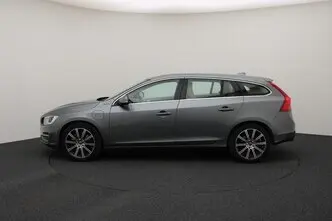 Volvo V60, 2.4, 162 kW, plug-in hybrid, automatic, four-wheel drive