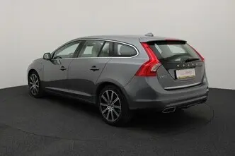 Volvo V60, 2.4, 162 kW, plug-in hybrid, automatic, four-wheel drive