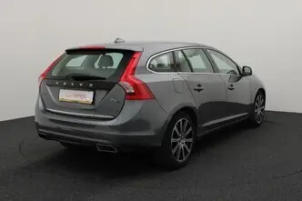 Volvo V60, 2.4, 162 kW, plug-in hybrid, automatic, four-wheel drive