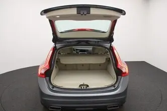 Volvo V60, 2.4, 162 kW, plug-in hybrid, automatic, four-wheel drive
