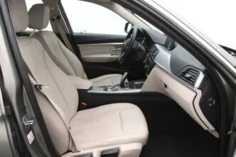 BMW 320, 2.0, 135 kW, бензин, автомат, задний привод