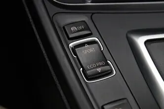 BMW 320, 2.0, 135 kW, бензин, автомат, задний привод