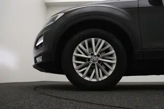 Volkswagen T-Roc, 1.5, 110 kW, bensiin, manuaal, esivedu