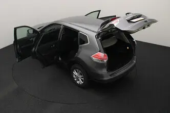 Nissan X-Trail, 1.6, 120 kW, бензин, механическая, передний привод