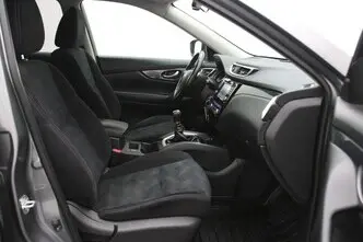 Nissan X-Trail, 1.6, 120 kW, бензин, механическая, передний привод