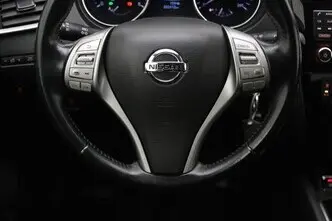 Nissan X-Trail, 1.6, 120 kW, бензин, механическая, передний привод