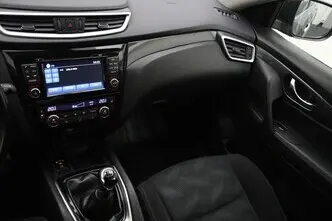 Nissan X-Trail, 1.6, 120 kW, бензин, механическая, передний привод