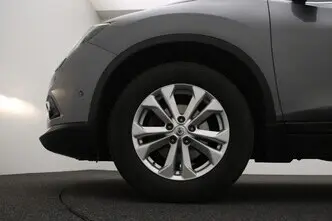 Nissan X-Trail, 1.6, 120 kW, бензин, механическая, передний привод