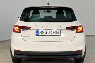 Škoda Fabia, 1.0, 70 kW, бензин, механическая, передний привод