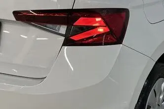 Škoda Fabia, 1.0, 70 kW, бензин, механическая, передний привод