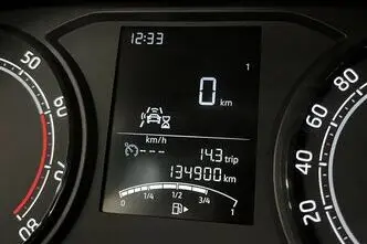 Škoda Fabia, 1.0, 70 kW, бензин, механическая, передний привод
