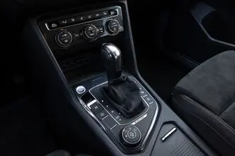 Volkswagen Tiguan, 2.0, 110 kW, дизель, автомат, полный привод