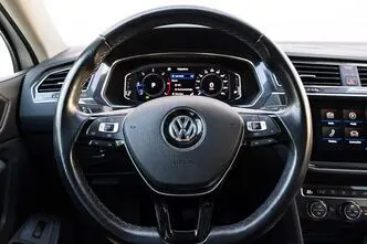 Volkswagen Tiguan, 2.0, 110 kW, дизель, автомат, полный привод