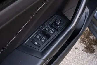 Volkswagen T-Roc, 1.5, 110 kW, bensiin, automaat, esivedu